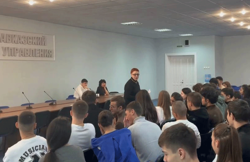 Владикавказском колледже управления состоялась встреча с журналистом  Цкаевой  Лорой  Михайловной.