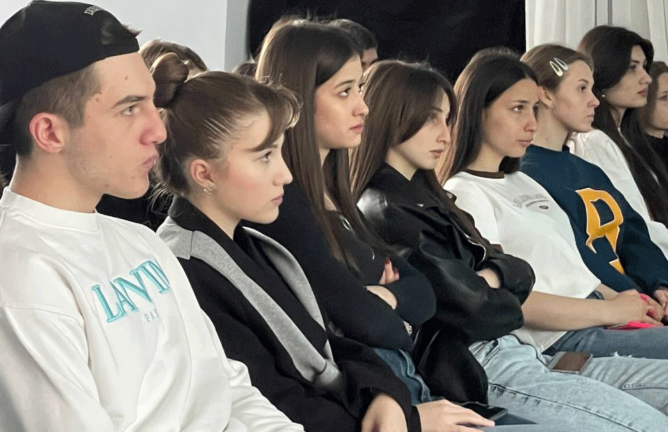 Студентами Владикавказского колледжа управления был просмотрен документальный фильм.