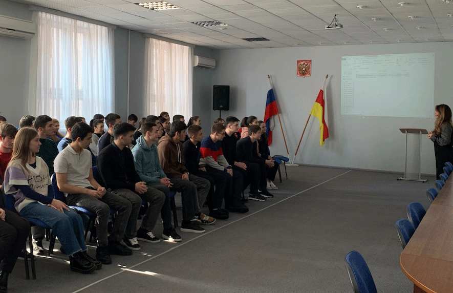 Во Владикавказском колледже управления состоялась встреча с сотрудником Центра по противодействию экстремизма по Республике Северная Осетия-Алания.